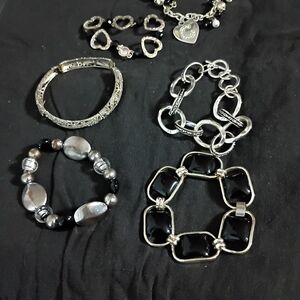 Chic Silver and Black Bracelet Set